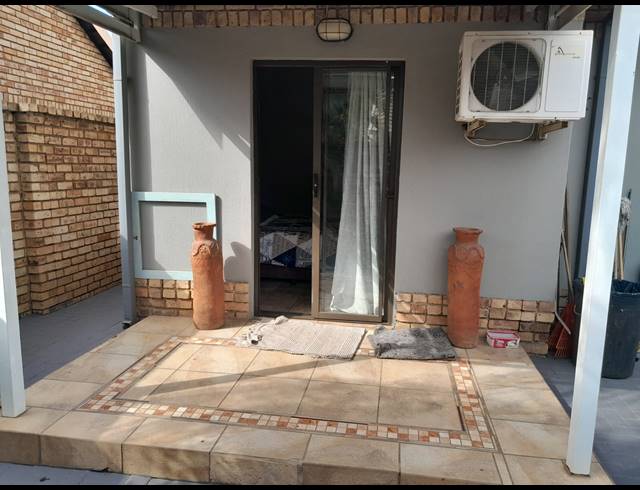 4 BEDROOM HOUSE FOR SALE IN WATERVAL EAST
